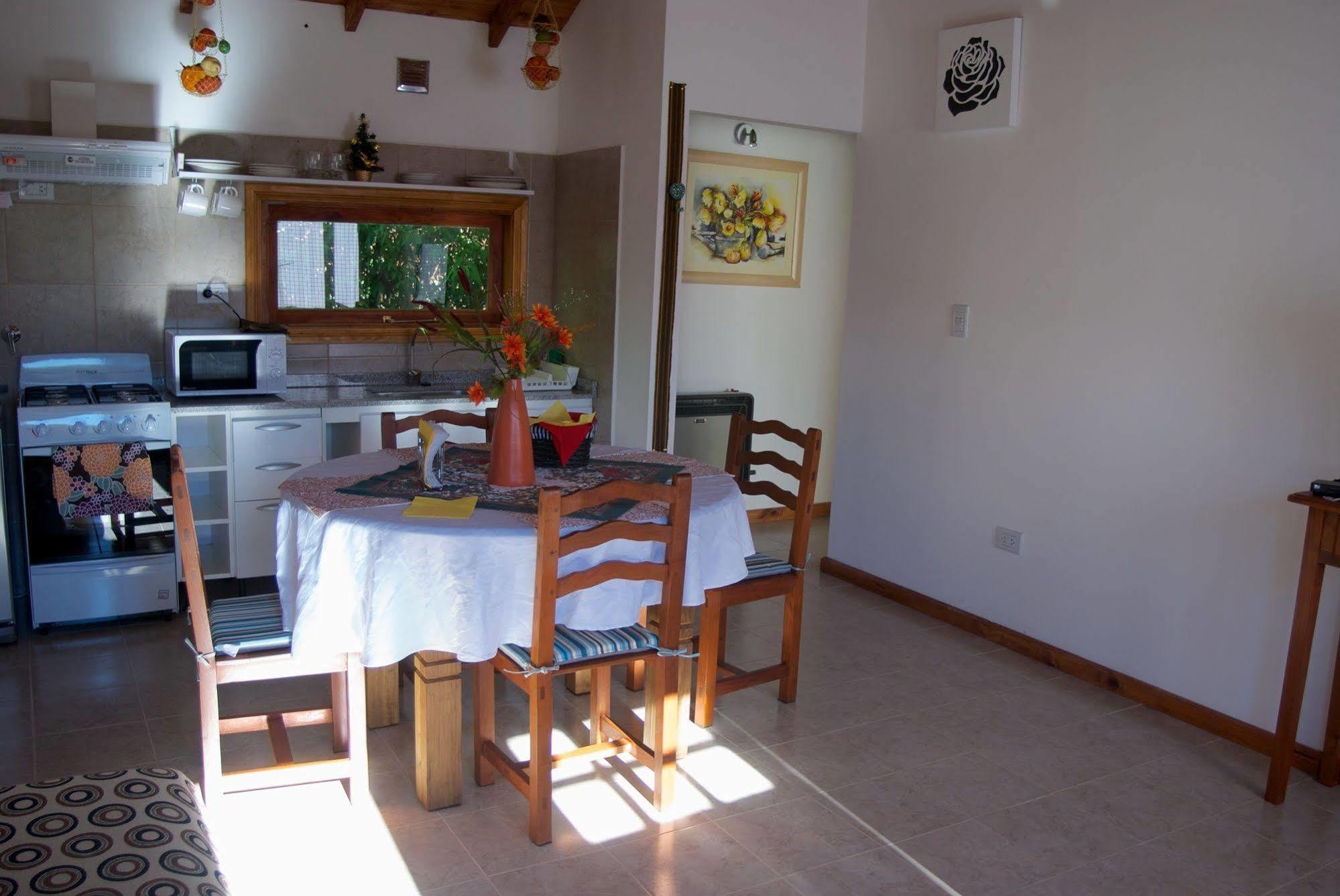Cabanas Normana Inn เอลกาลาฟาเต ภายนอก รูปภาพ